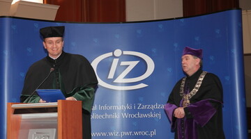 Rozdanie dyplomów dla inżynierów, luty 2011