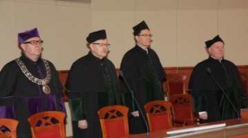 Rozdanie dyplomów dla inżynierów, luty 2011